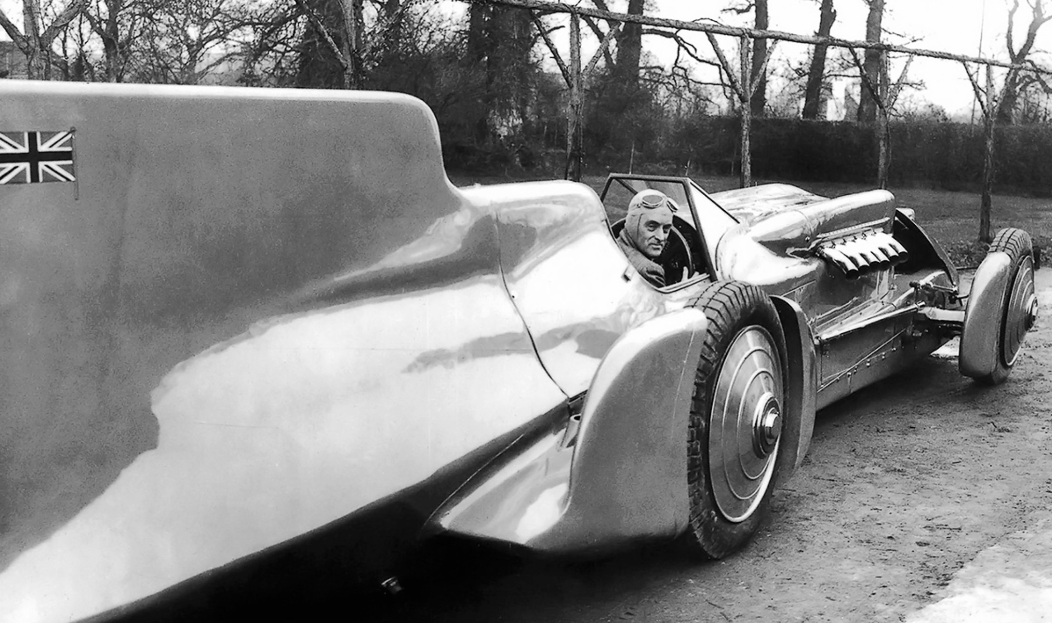 2170x1286, 513 Kb / ч/б, автомобиль, классика, ретро, Blue Bird, скорость, рекорд