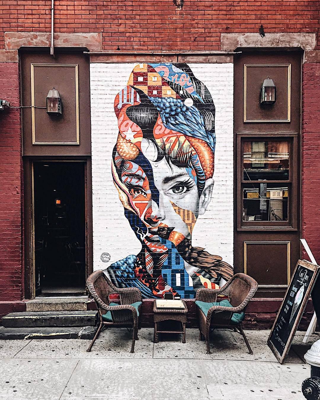 1080x1350, 387 Kb / рисунок, кафе, столик, кирпич, фонарь, рамка