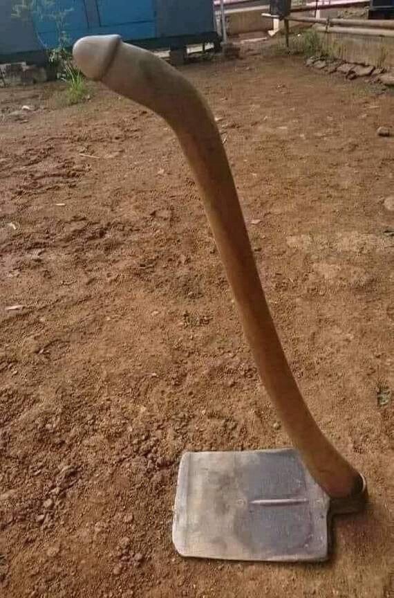 570x864, 112 Kb / лопата, тяпка, кетмень, дилдо, член