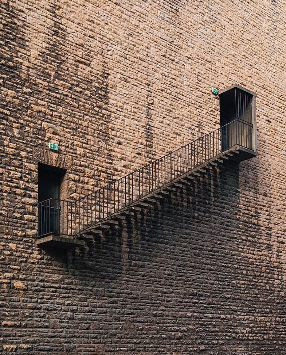 931x1158, 355 Kb / лестница