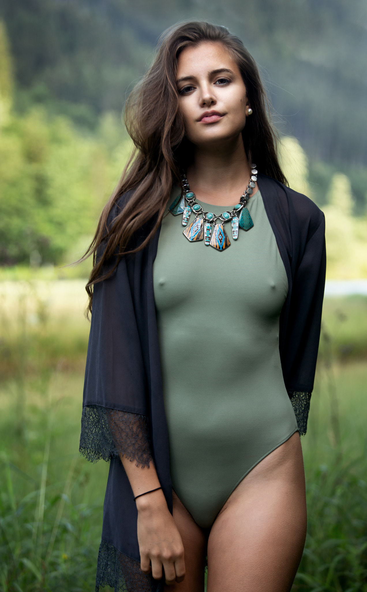 1272x2048, 261 Kb / боди, ожерелье, соски, браслет, пеньюар