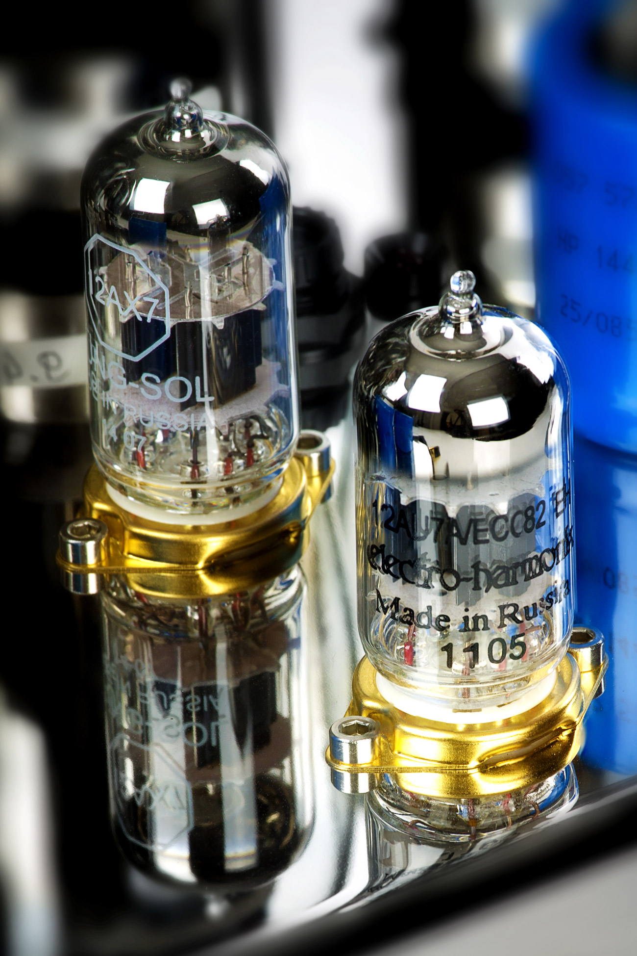 1300x1949, 490 Kb / лампа, радиолампа, электроника, 12AX7, 12AY7