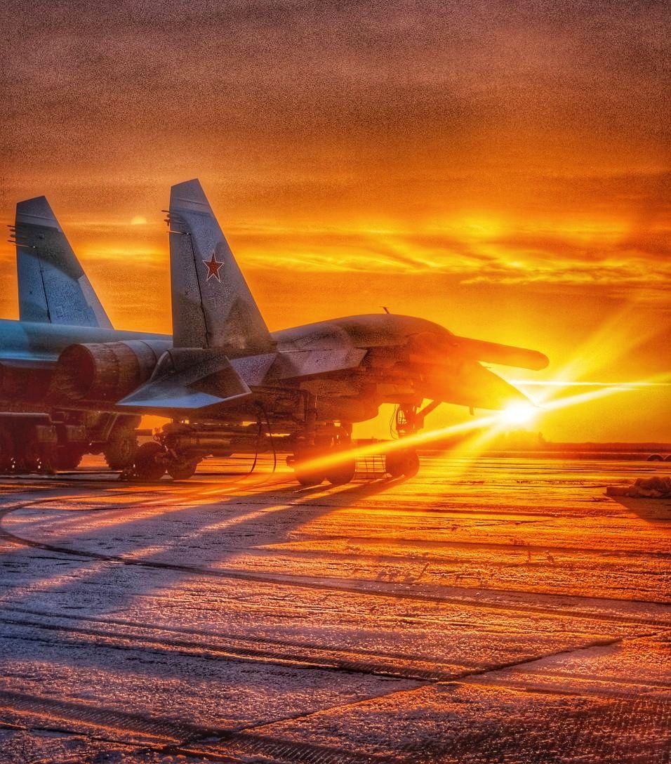 956x1088, 247 Kb / самолёт,су, сушка, восход, закат, облака