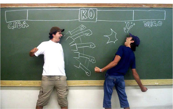 600x379, 65 Kb / доска, мел, драка