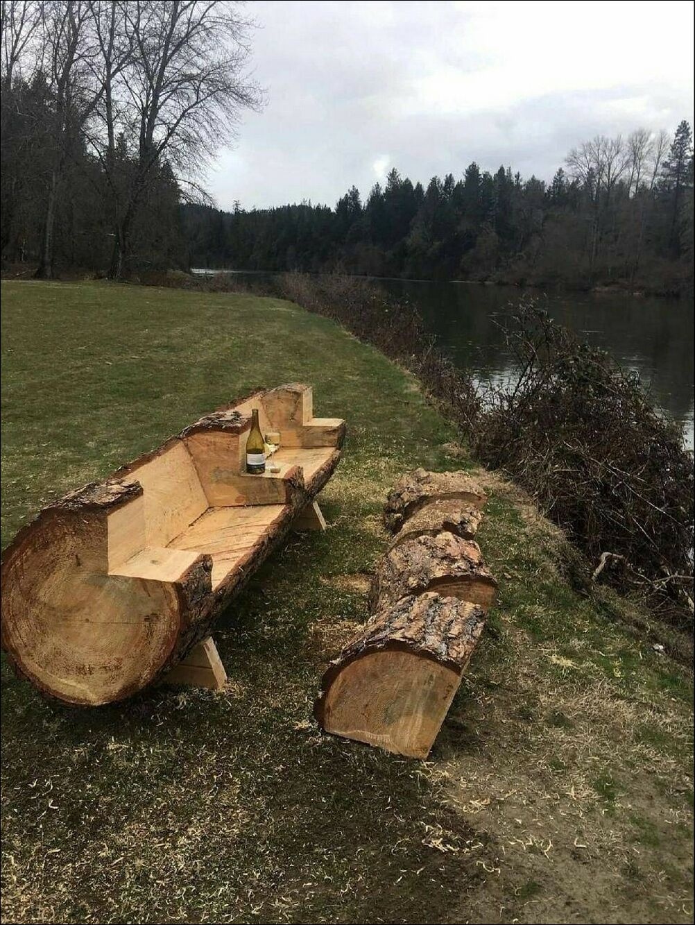 1002x1333, 597 Kb / берег, диван, бравно, бутылка, скамейка