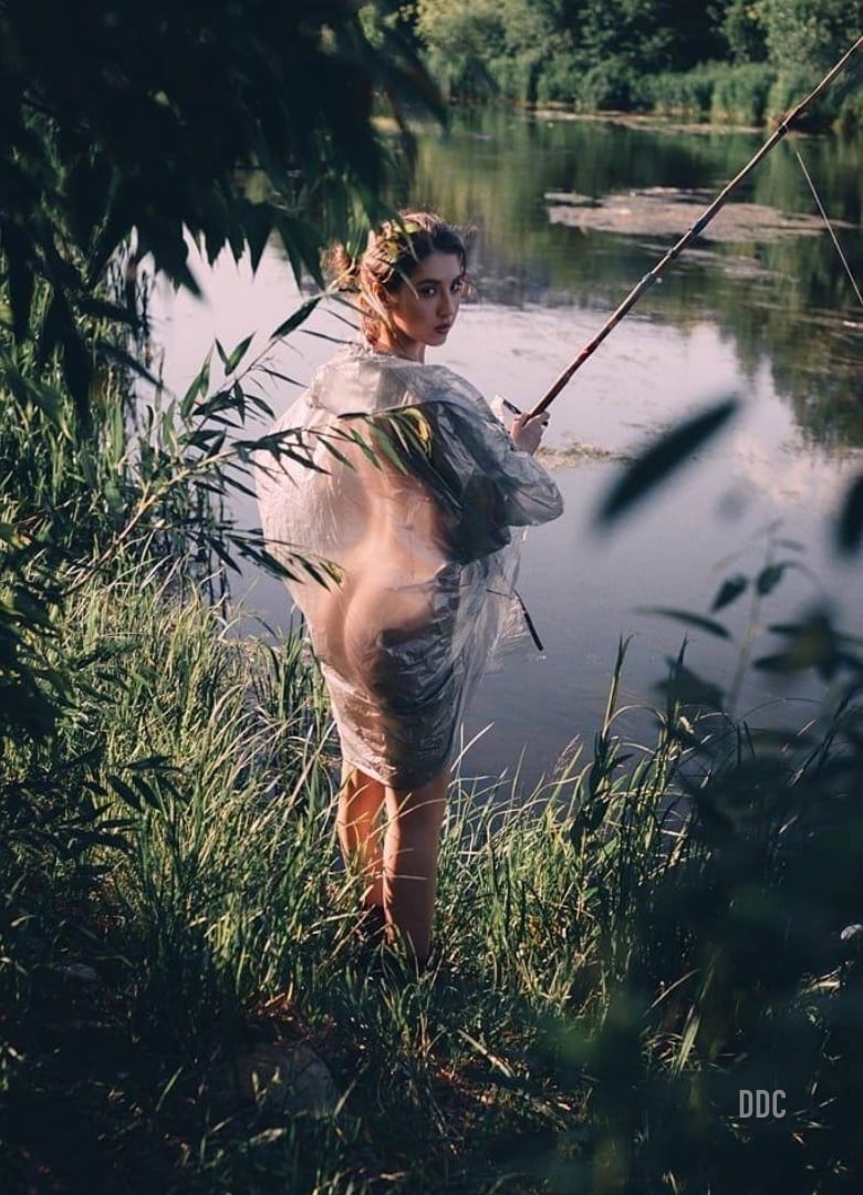 780x1080, 263 Kb / рыбалка, удочка, дождевик, прозрачный, озеро, берег, взгляд