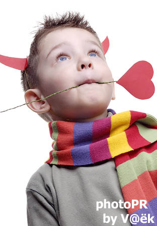 312x450, 51 Kb / мальчик, сердце, рожки, голубоглазый