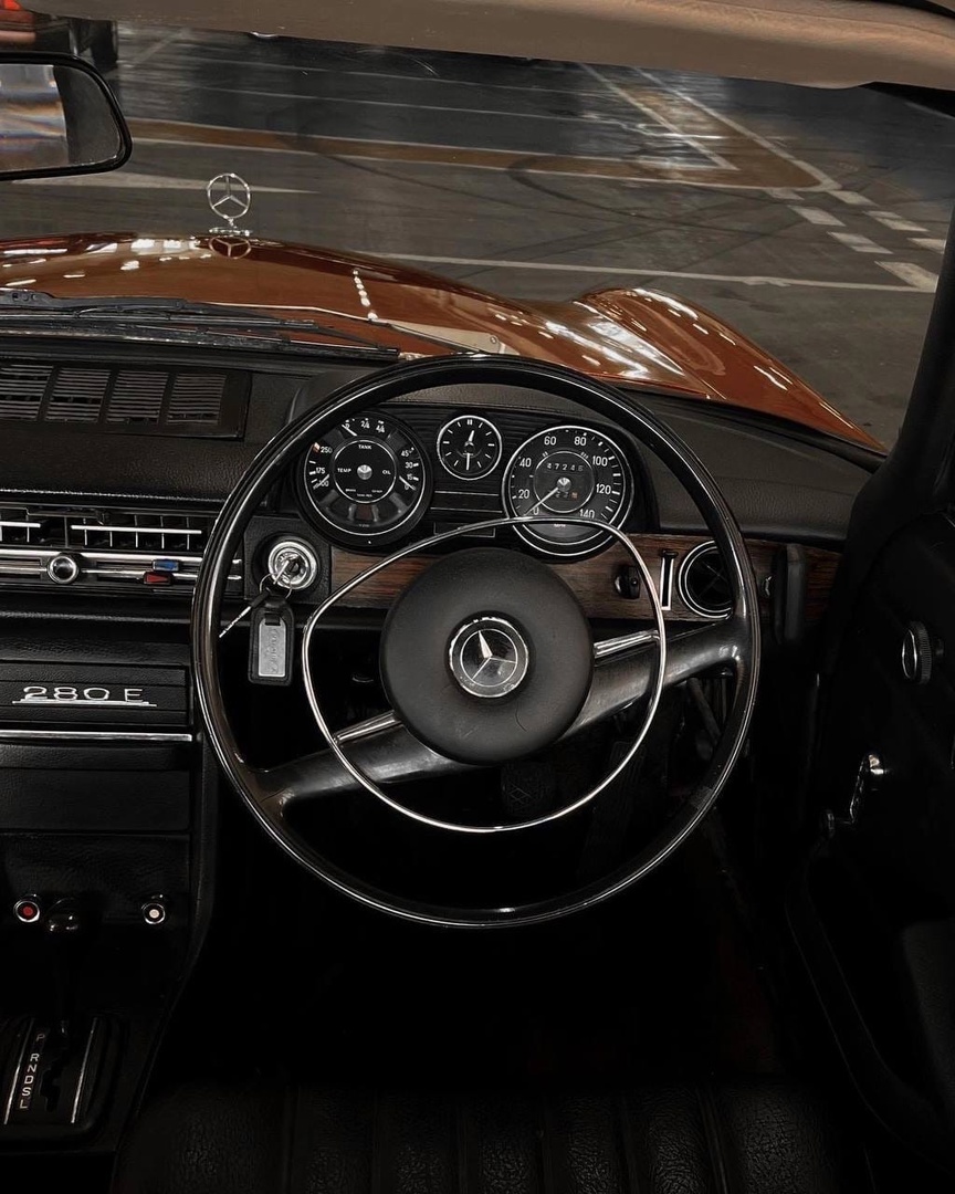 864x1080, 262 Kb / Руль, Mercedes