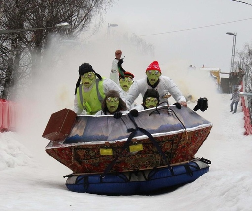 510x428, 86 Kb / игры, ватрушка, нло, инопланетяне, снег