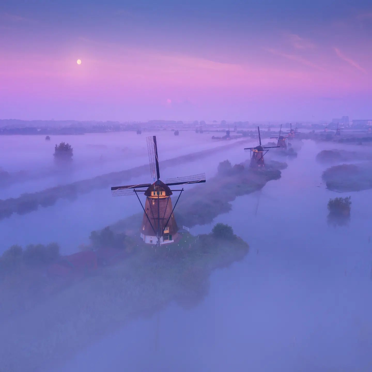 1440x1440, 69 Kb / туман, Голландия, Нидерланды, ветряная мельница, пейзаж