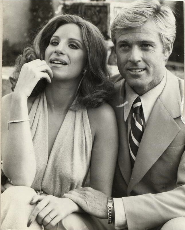 645x799, 130 Kb / ч/б, Barbra Streisand, Robert Redford, галстук, пиджак, платье, браслет
