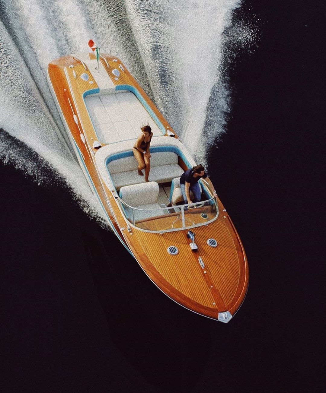 1080x1303, 221 Kb / Лодка, катер