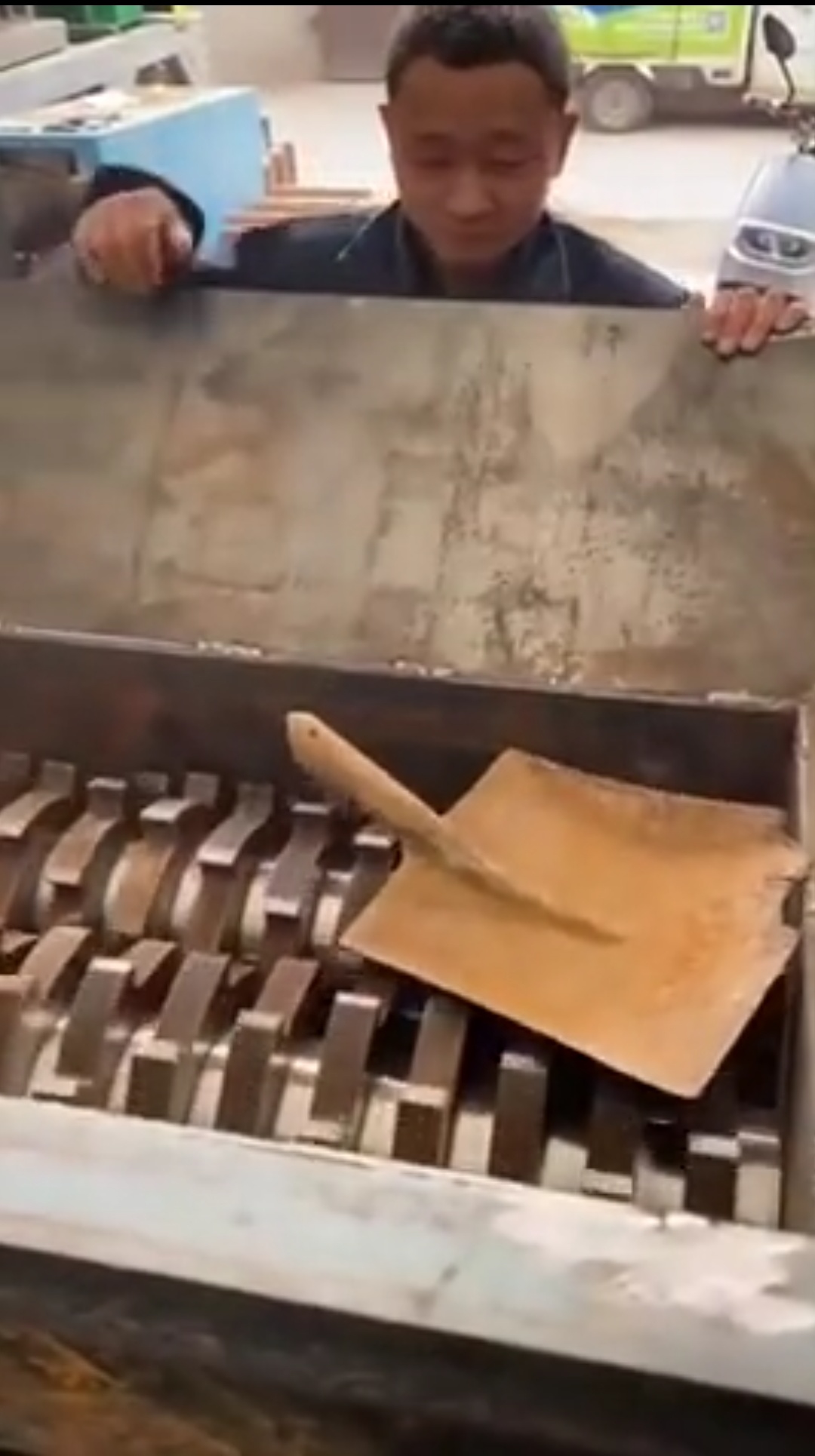 1080x1930, 276 Kb / лопата, измельчитель, шредер