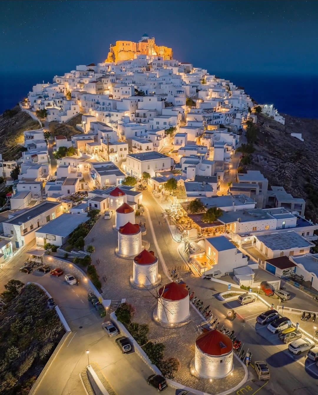 1080x1341, 232 Kb / Греция, пейзаж, город, ночь, башня, горы, гора, ночной город, Астипалея