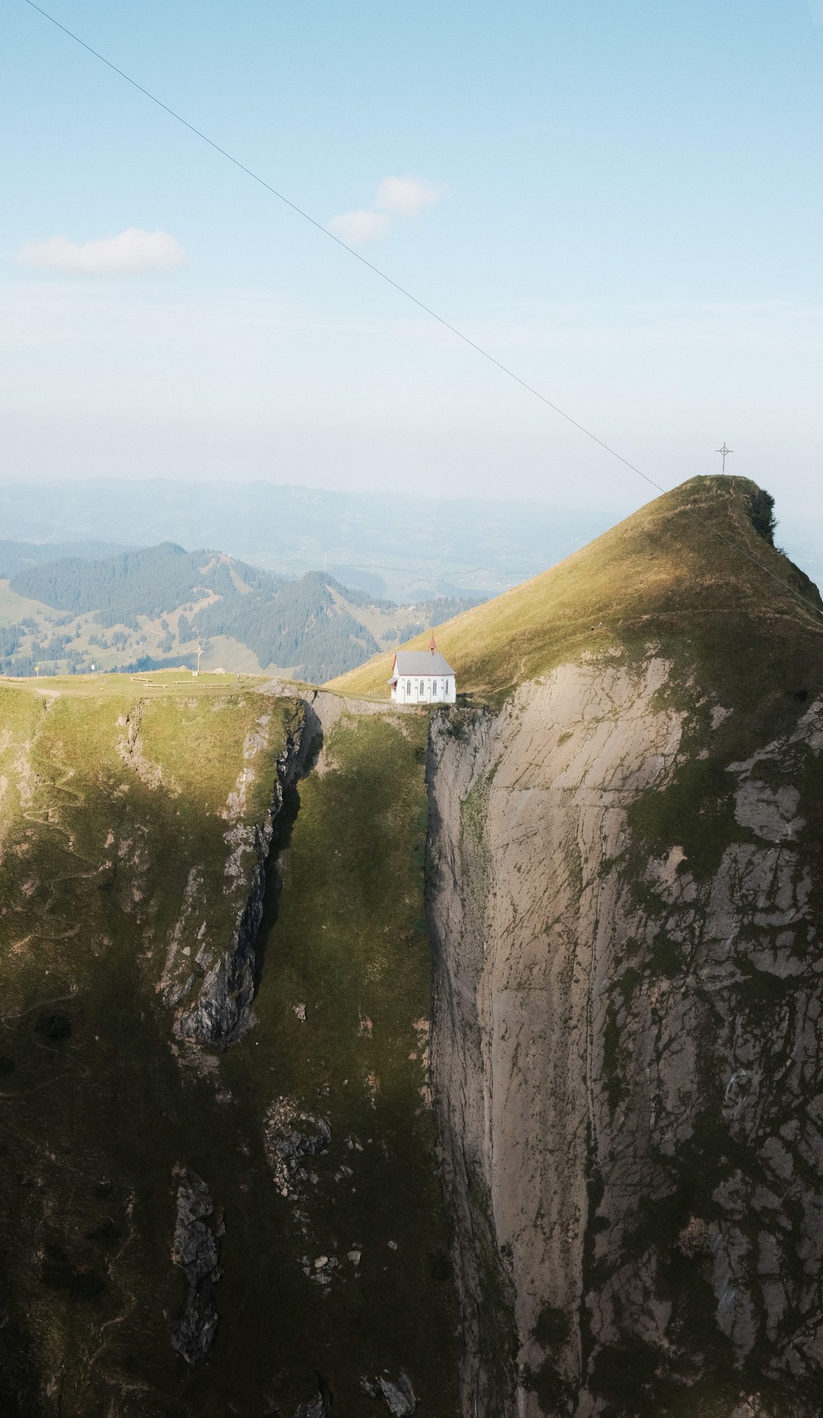 1176x2026, 533 Kb / горы, часовня, Люцерна, Швейцария, Пилатус