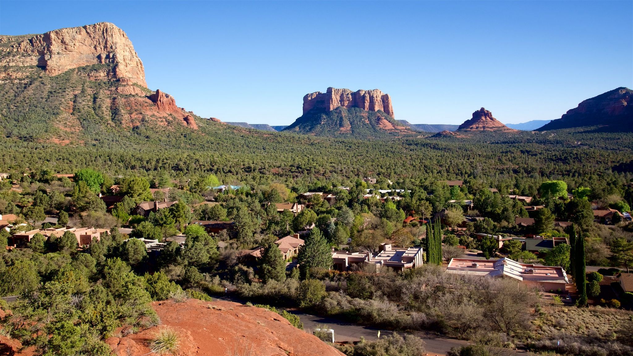 2048x1152, 582 Kb / США, пейзаж, долина, Аризона, горы, скалы