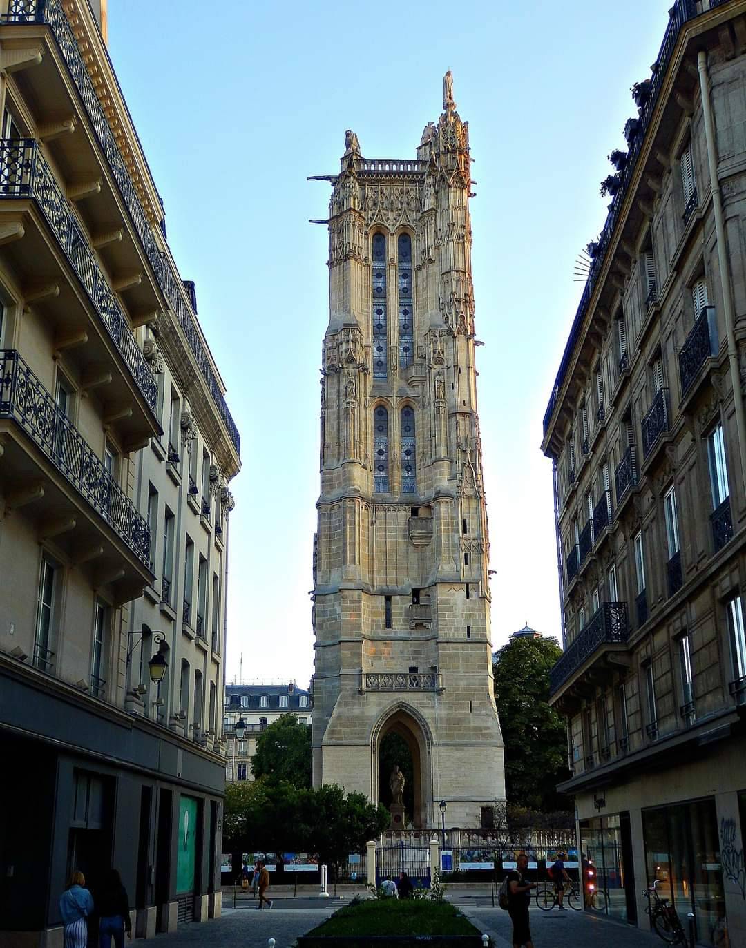 1080x1373, 208 Kb / Башня, Франция, Сен-Жак, колокольня