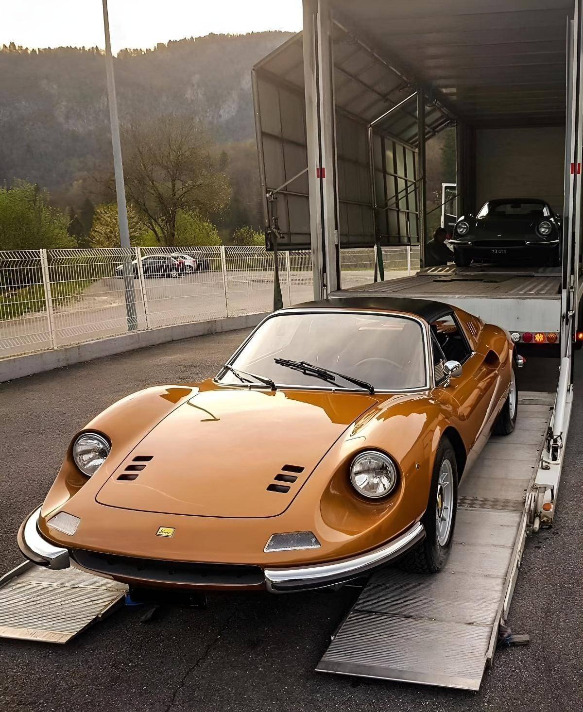 1200x1466, 266 Kb / автомобиль, классика, ретро, Ferrari, трейлер