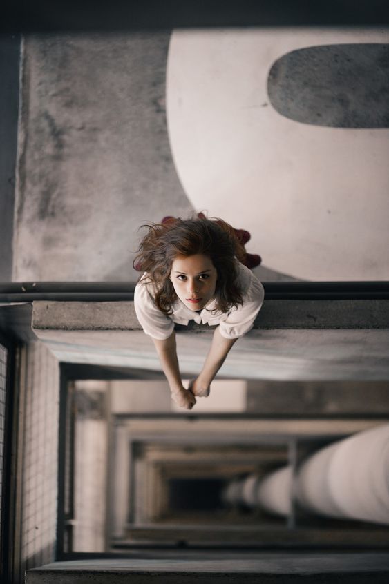 563x846, 45 Kb / пропасть, бездна, неизвестность, up, мысли, STEFANE ESKELSEN