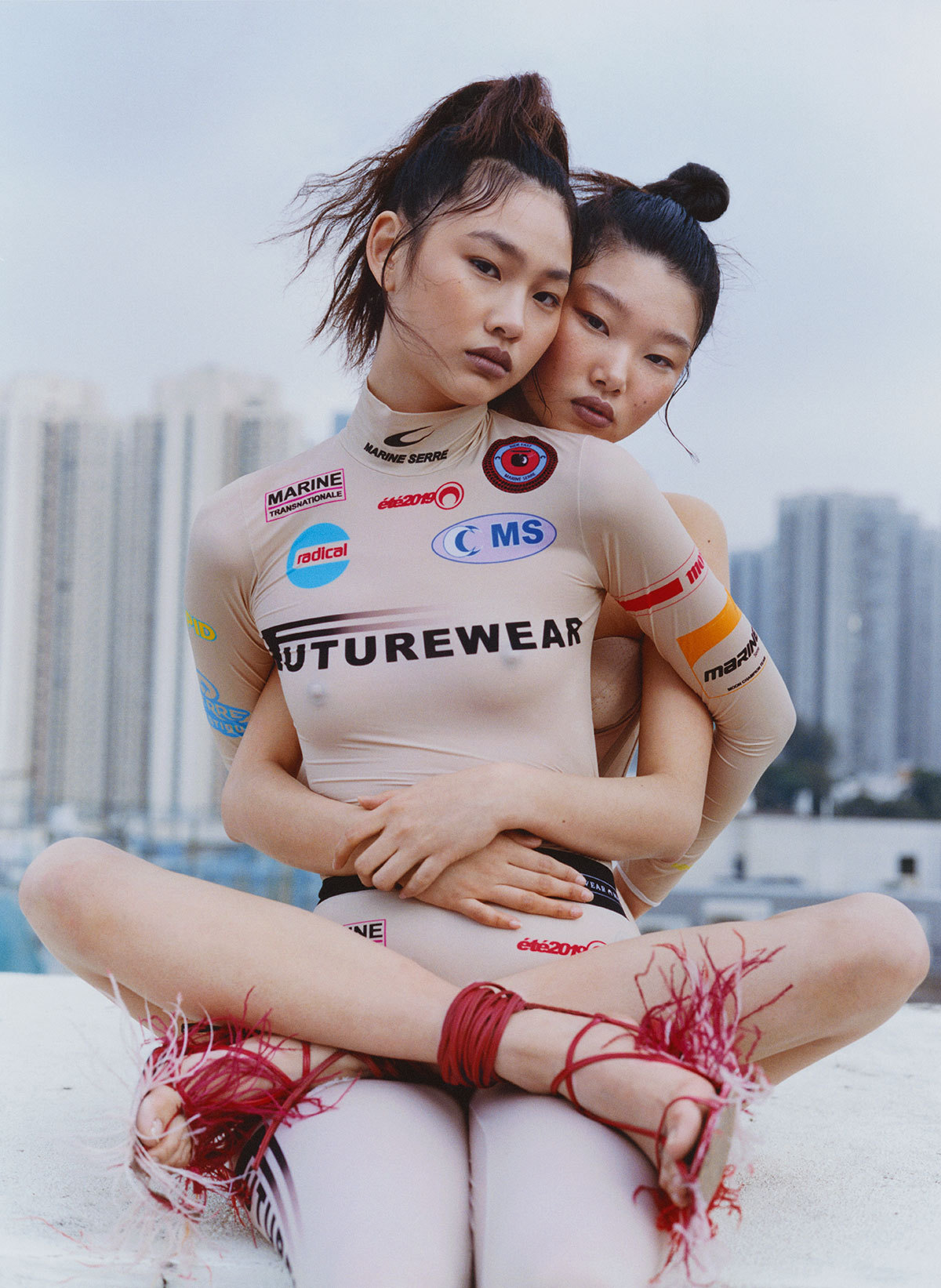 1200x1643, 349 Kb / костюм, реклама, каблуки, шнуровка, босоножки, две, азиатки, шишка, marine, hoooooyeony, HoYeon Jung