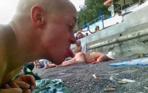 580x365, 73 Kb / женщина, мужчина, язык, шляпа, пляж