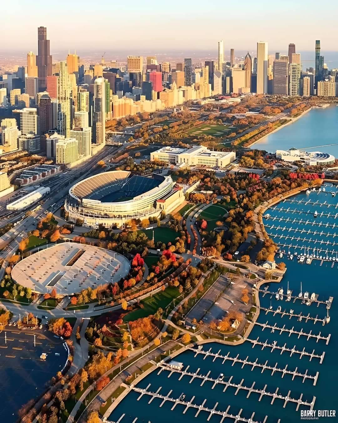 1080x1350, 245 Kb / США, пейзаж, Чикаго, стадион, причал, пирс, яхта, город