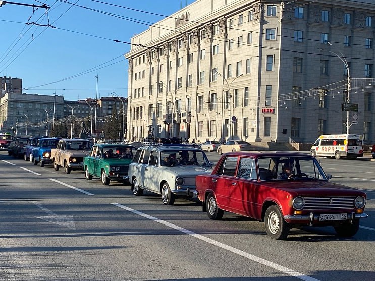 743x557, 135 Kb / автомобиль, классика, ретро, Новосибирск