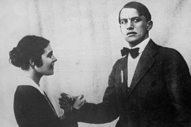 666x444, 43 Kb / Маяковский, Брик, ч/б