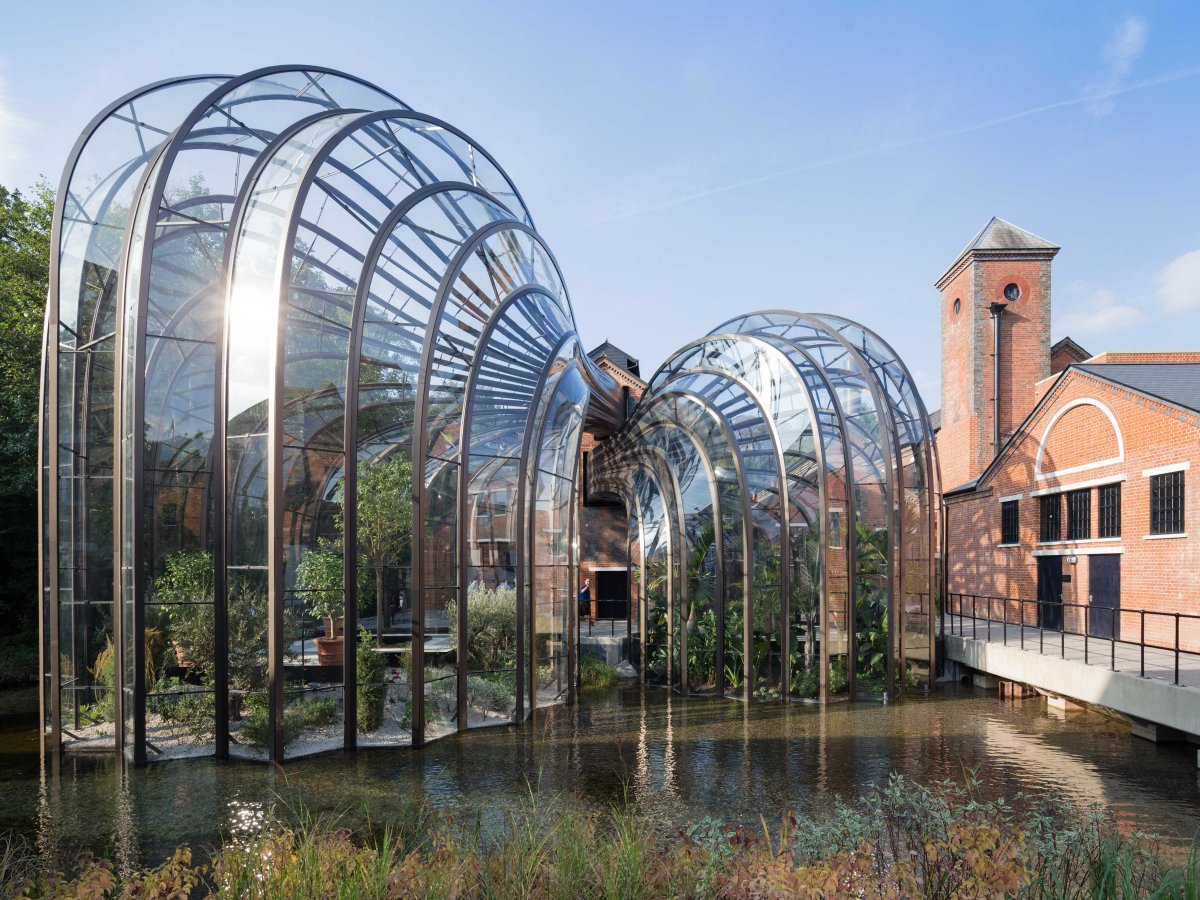 1200x900, 261 Kb / джин, винокуренный завод