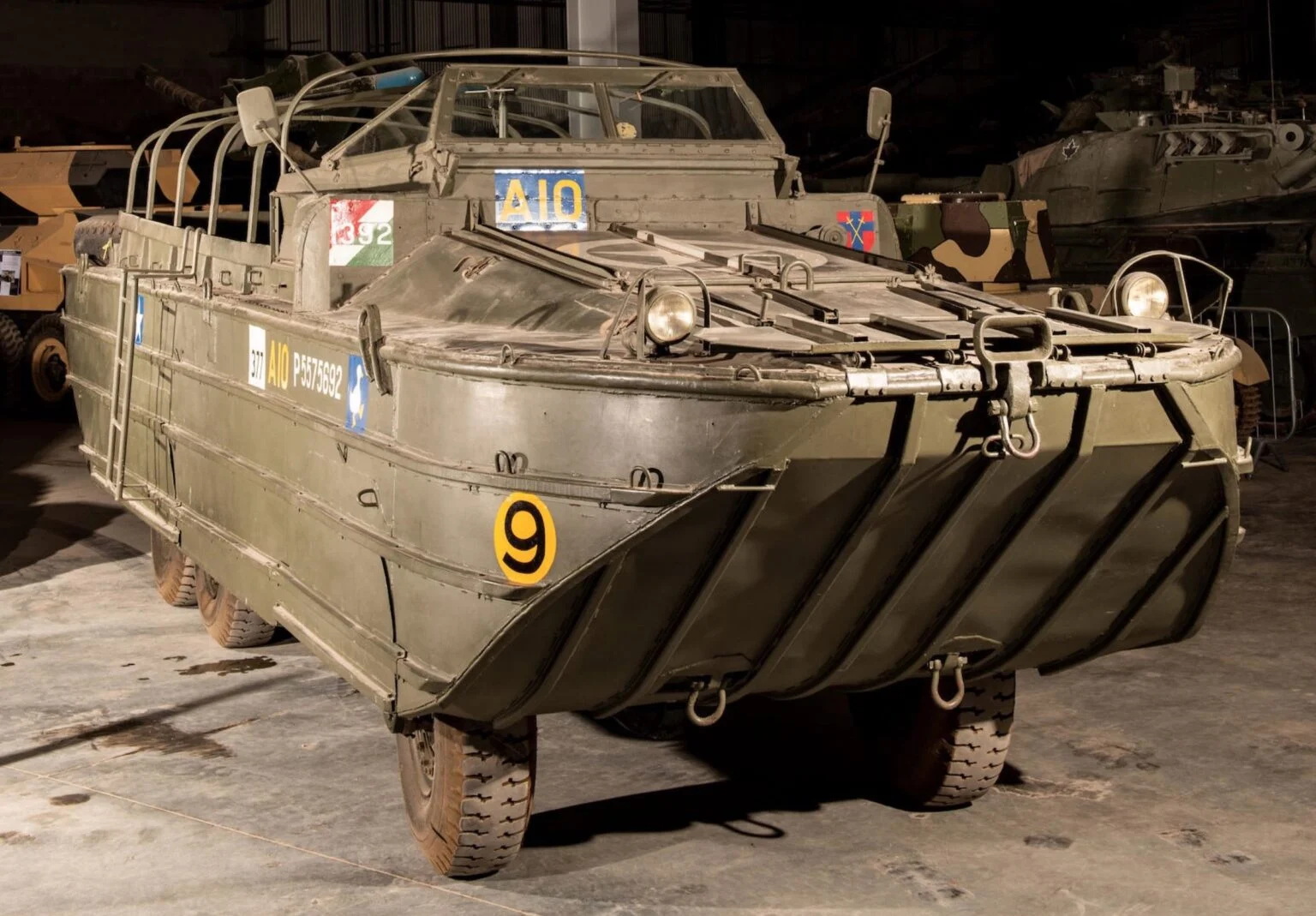 1536x1069, 417 Kb / Венеция, DUKW 6x6 Amphibious Utility Vehicle