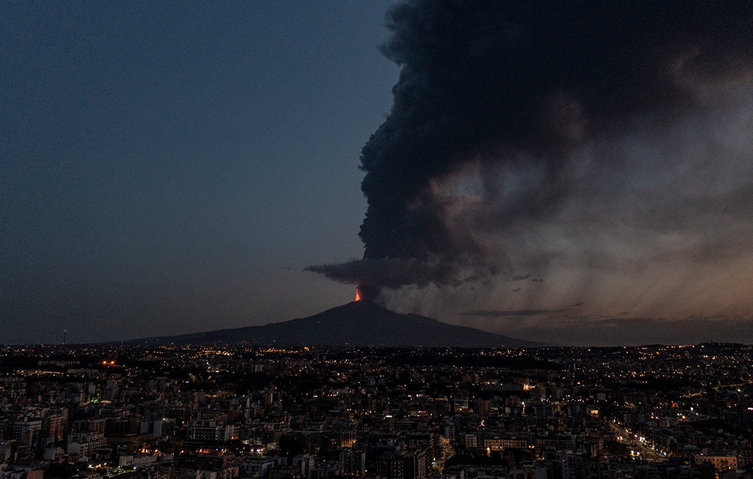 1100x700, 180 Kb / вулкан, Этна, Италия, извержение