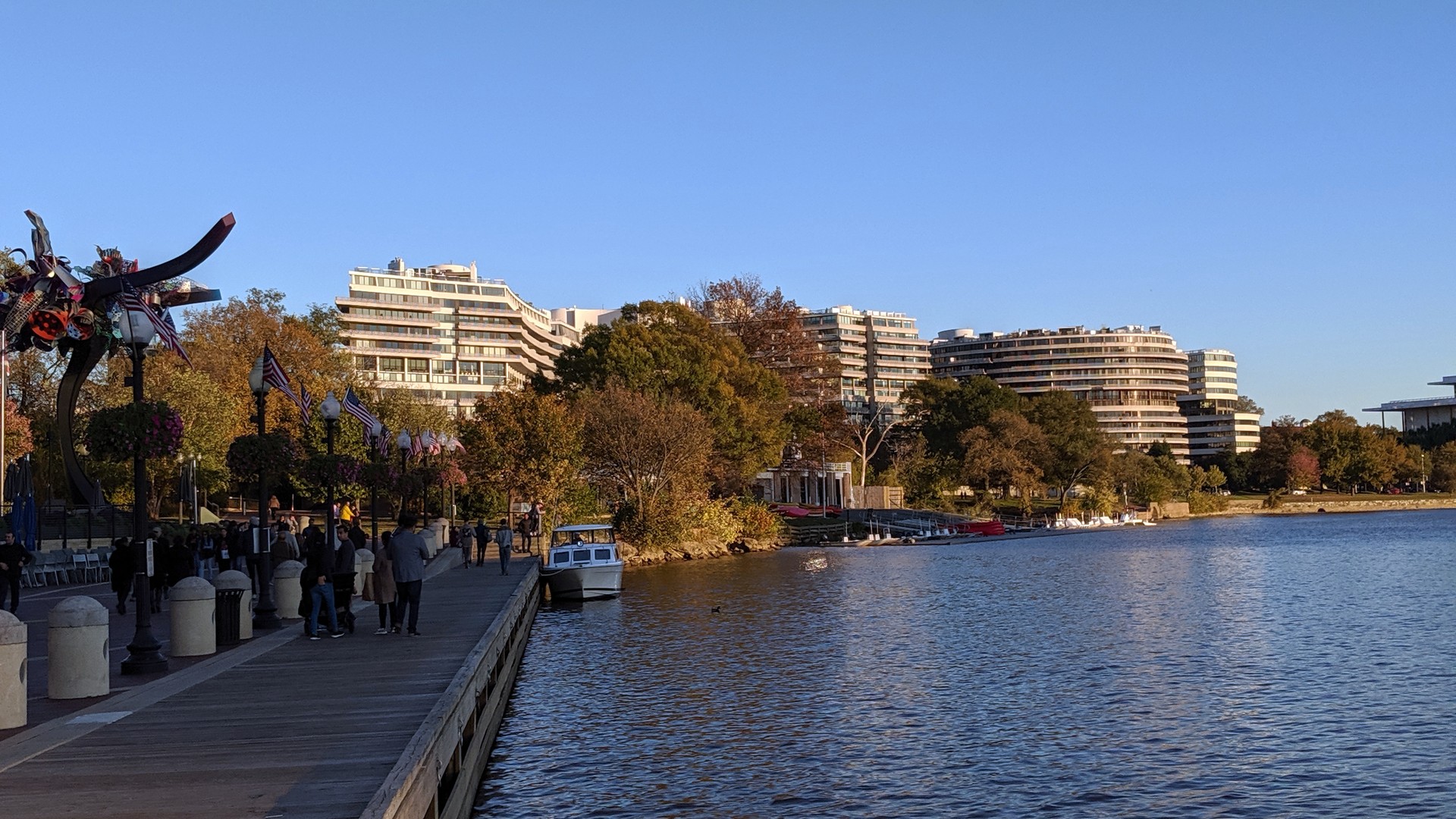 1920x1080, 553 Kb / отель, Уотергейт, Вашингтон, Потомак, река, катер