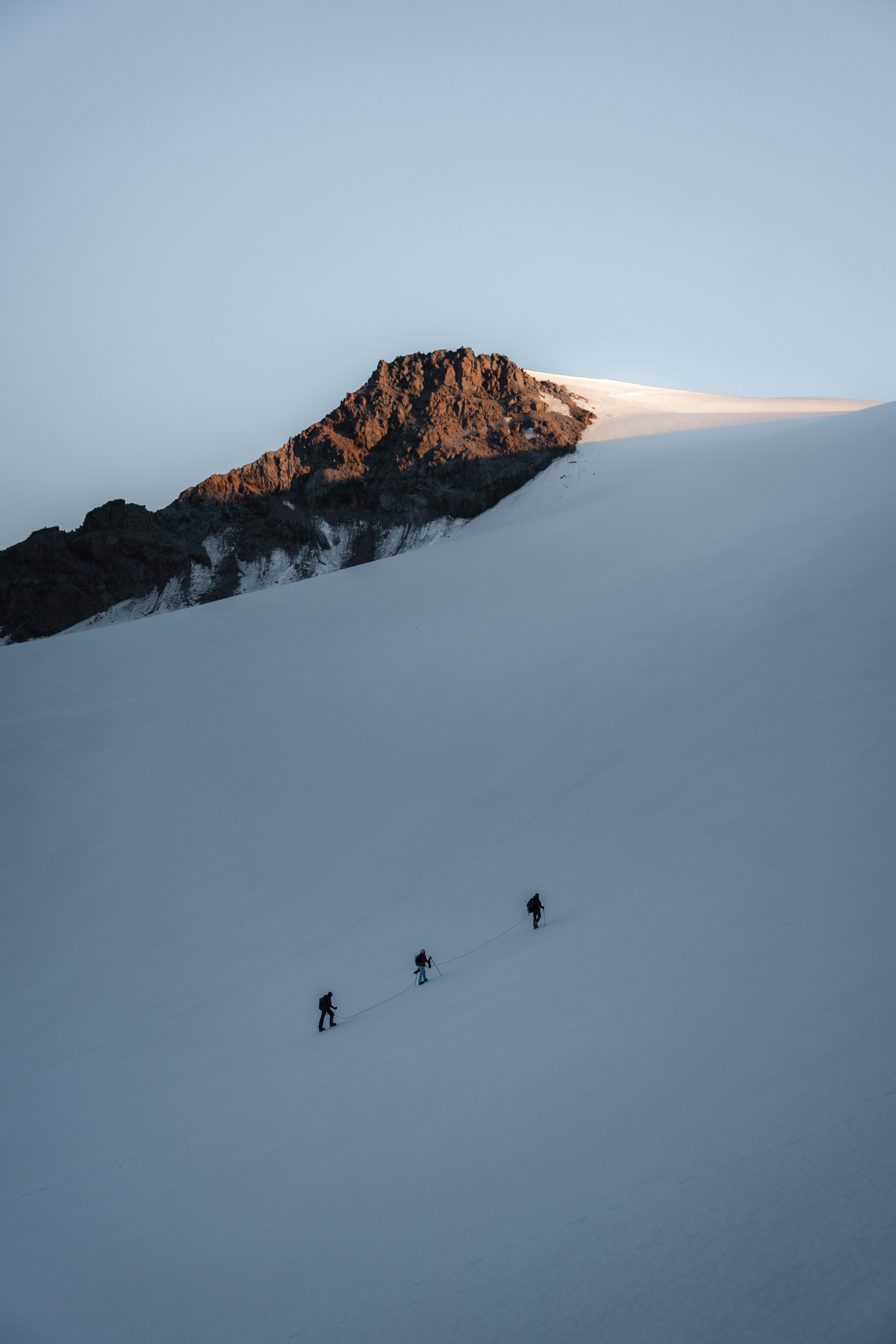 2048x3072, 444 Kb / горы, скалы, снег, три, трое, альпинисты, скалолазы