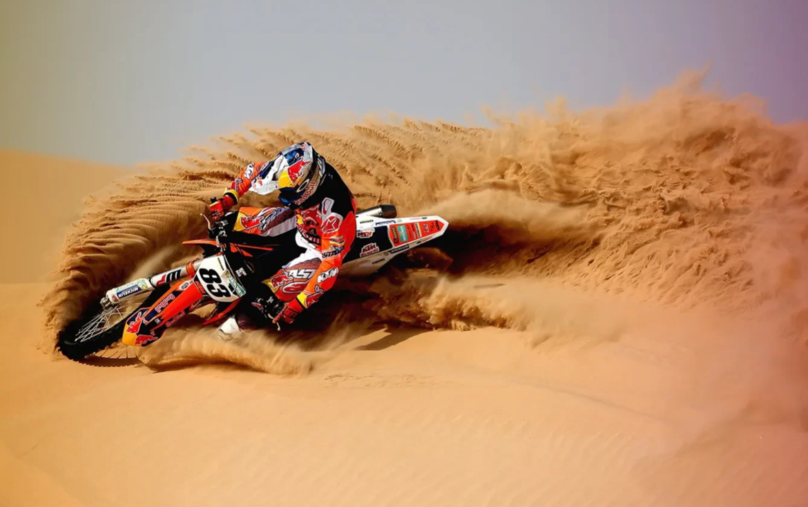 1170x734, 586 Kb / песок, мотоцикл, мотоциклист