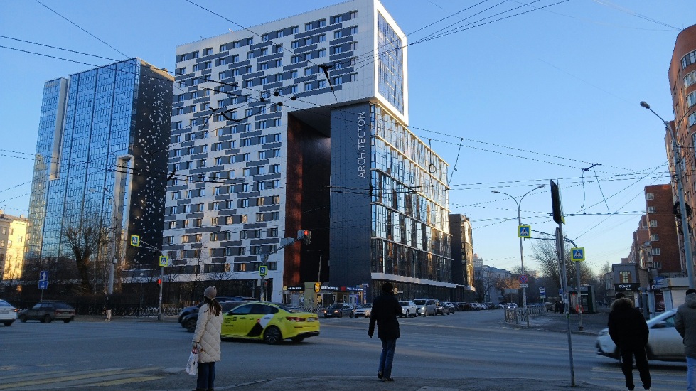 979x550, 234 Kb / Екатеринбург, новостройка