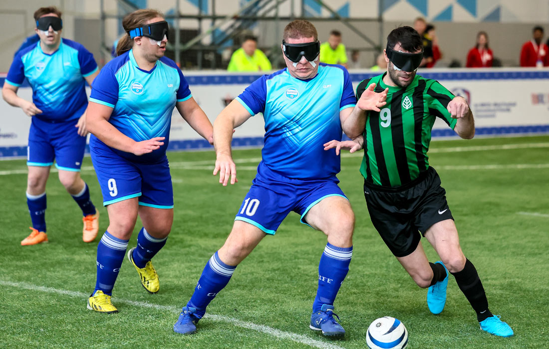 1100x700, 197 Kb / Футбол, очки, Москва