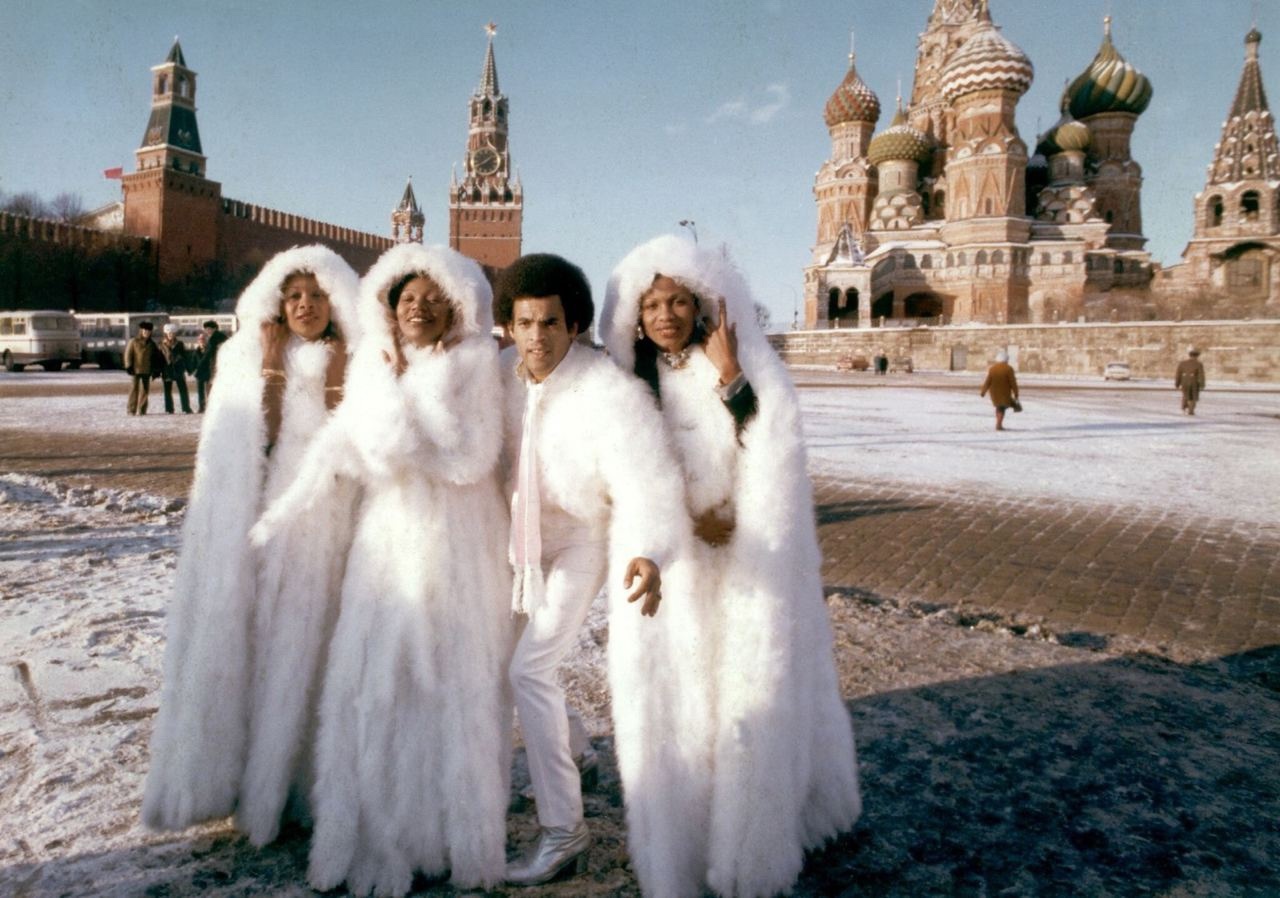 1280x898, 294 Kb / москва, кремль, Boney M