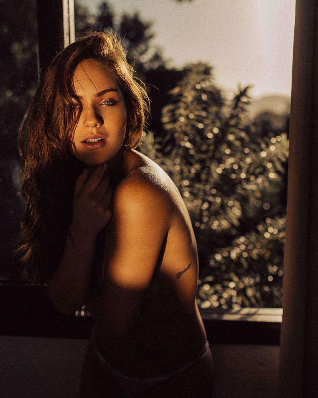 1080x1350, 288 Kb / Тень, тату