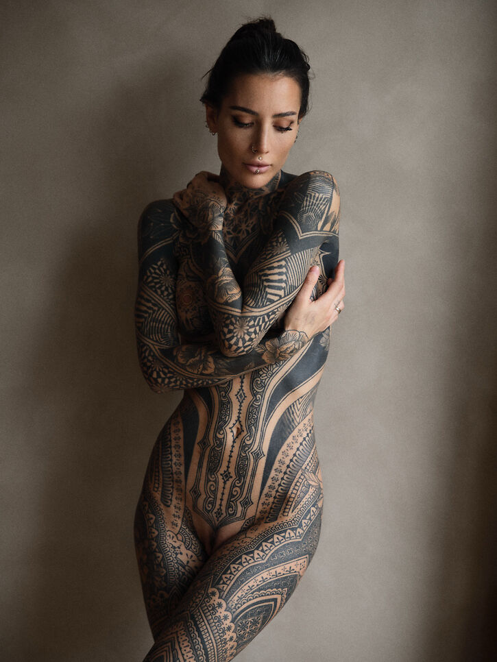 725x966, 108 Kb / тату, узор, пирсинг