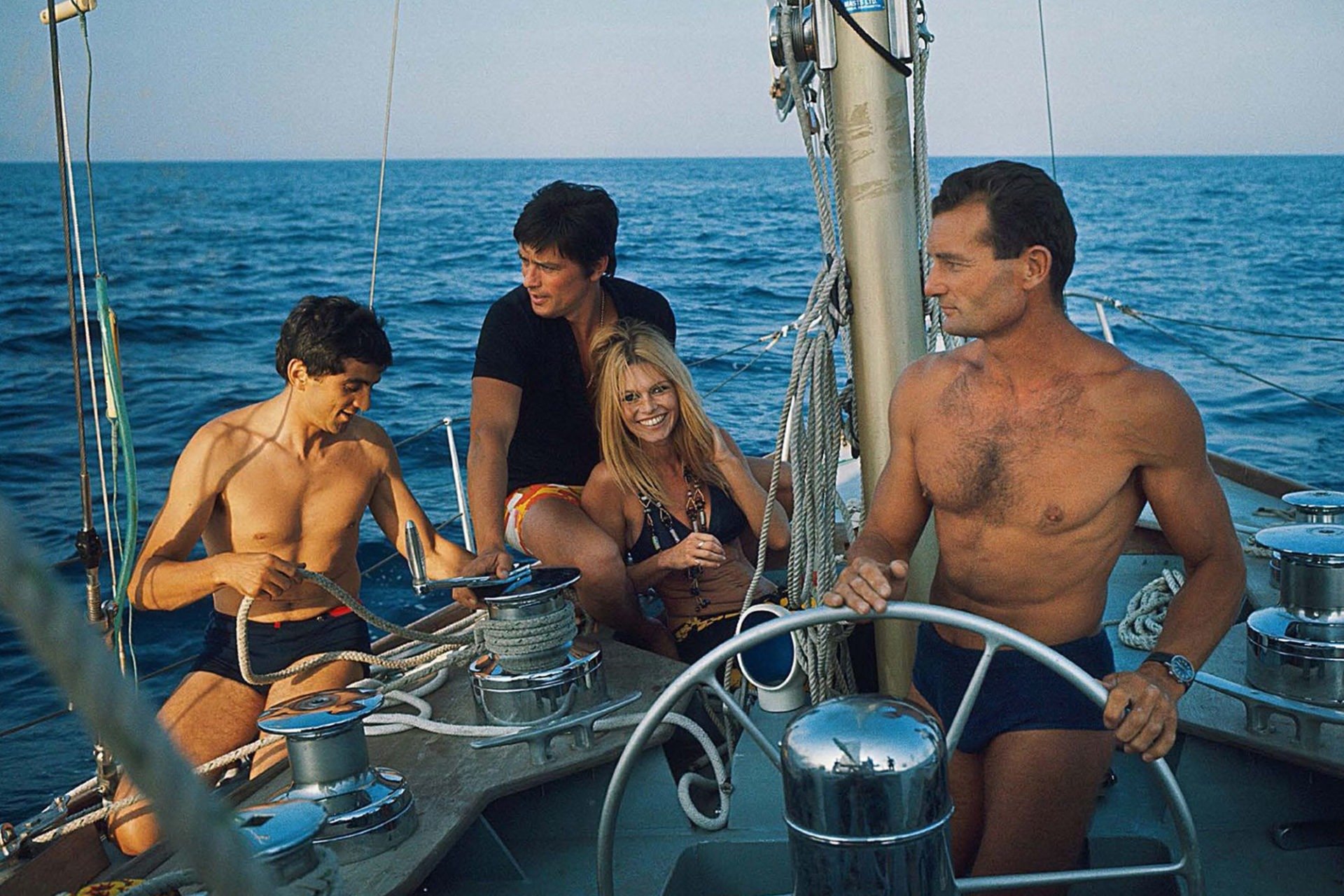 1920x1280, 440 Kb / Шарль Азнавур, Ален Делон, Брижит Бардо, Эрик Табарли, яхта, бикини