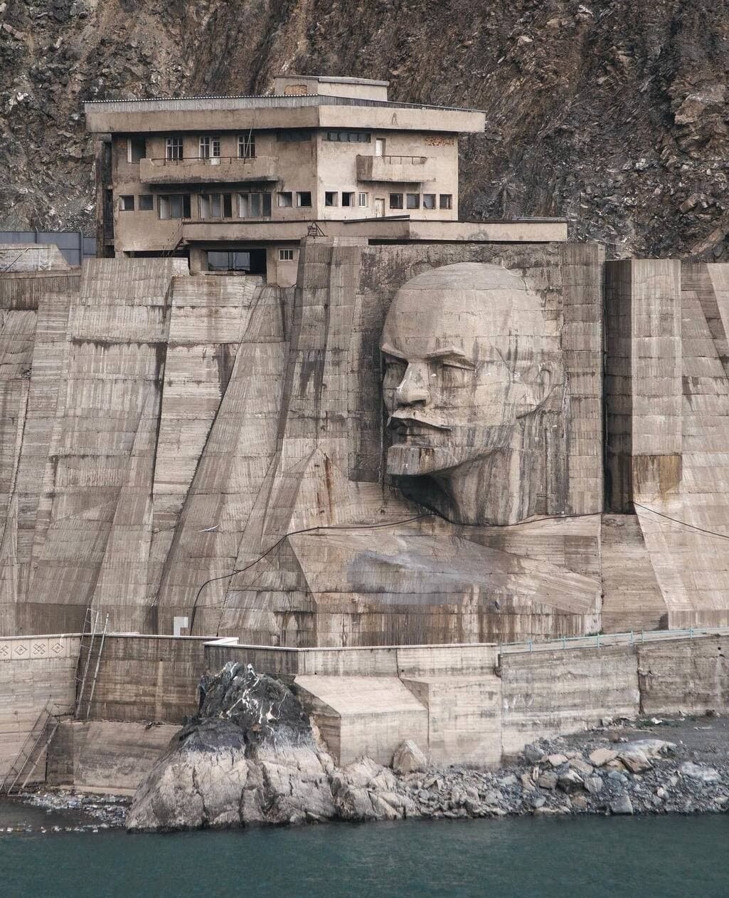 1025x1261, 320 Kb / Дамба, Ленин, водохранилище, Киргизия