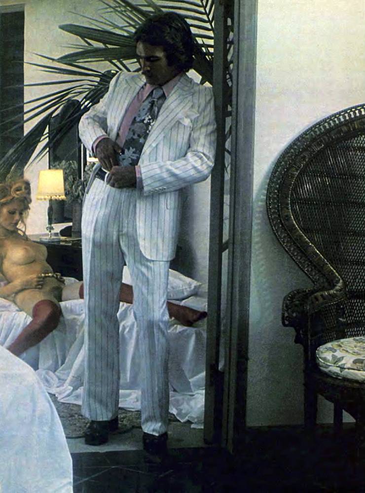 740x1000, 97 Kb / Playboy, ретро, пиджак, костюм, мохнатка, галстук, пальма, кресло, ротанг