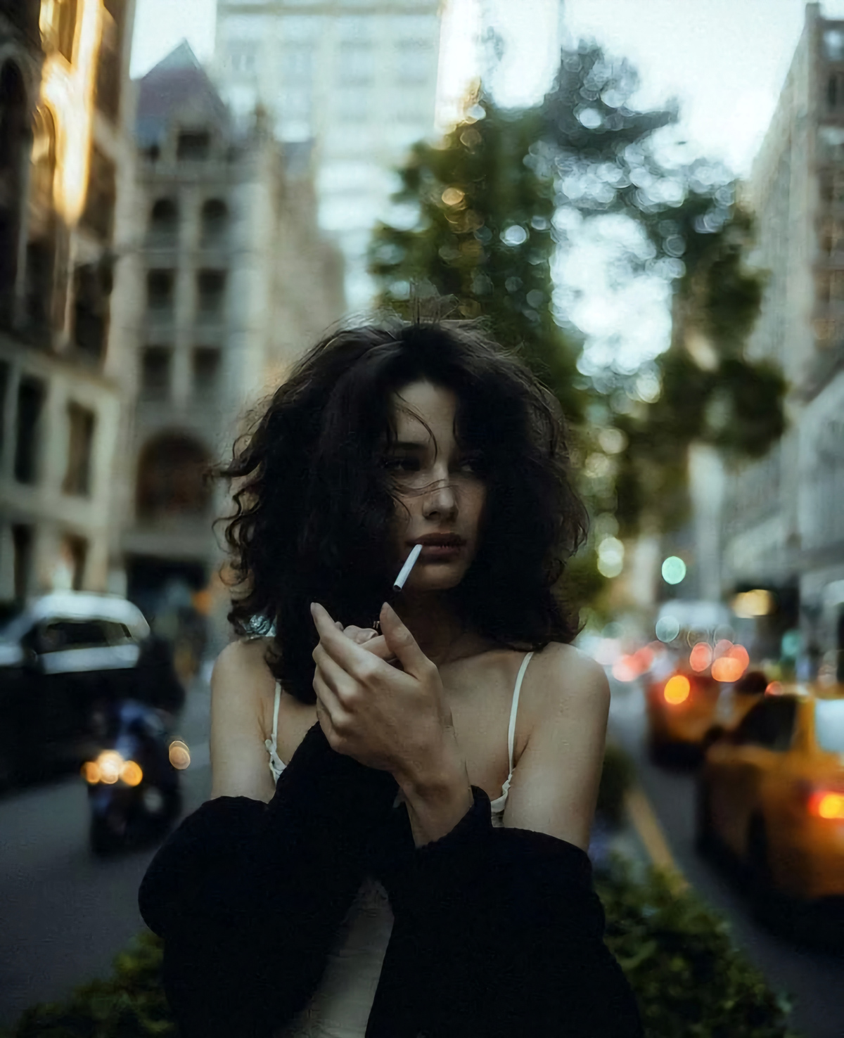 1200x1476, 471 Kb / город, сигарета