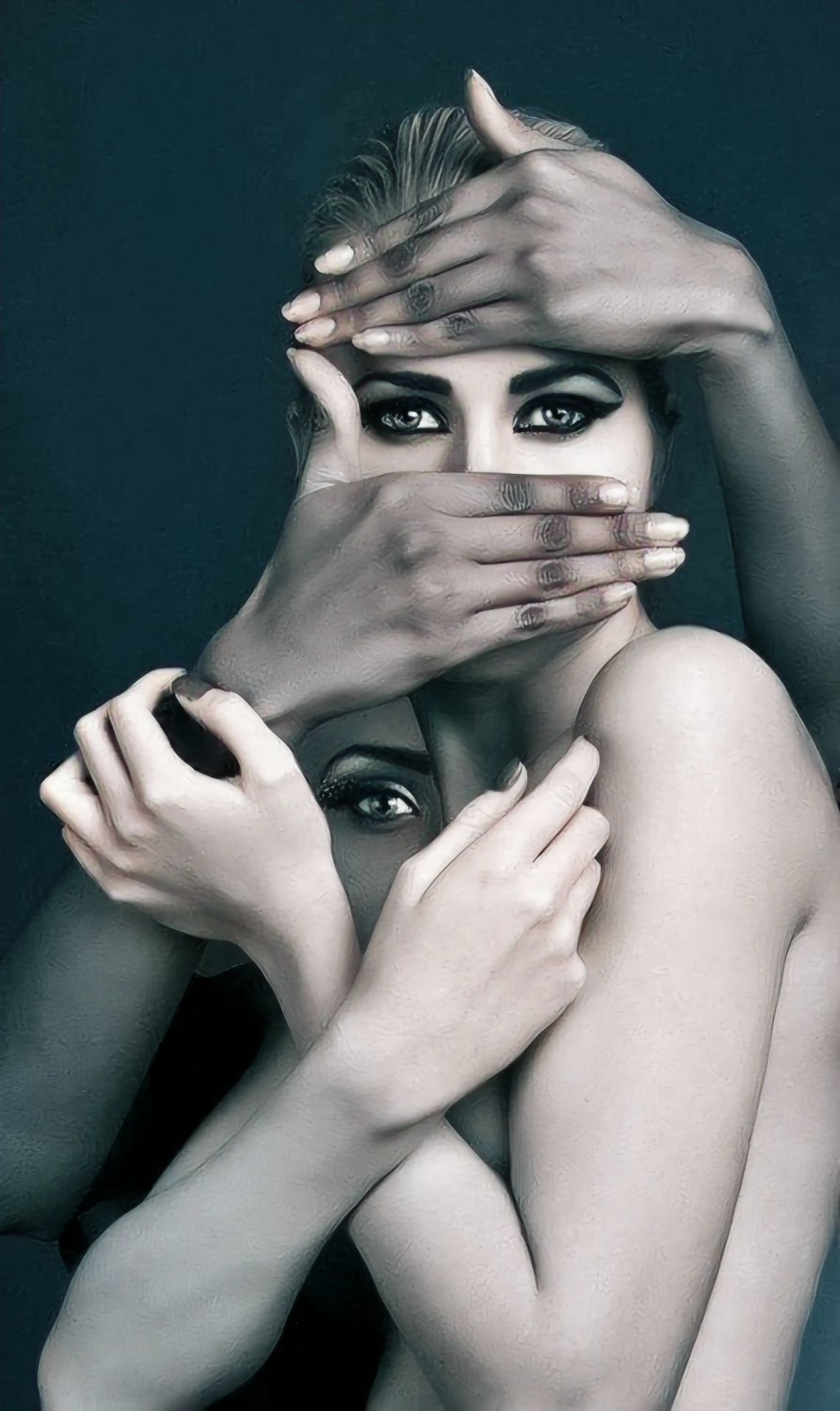 1144x1920, 180 Kb / Кисть, рука, глаз