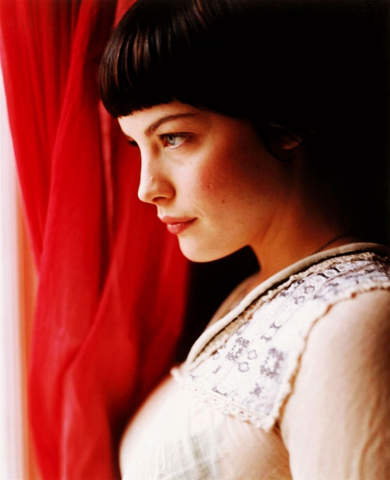 768x944, 258 Kb / лив тайлер, красный