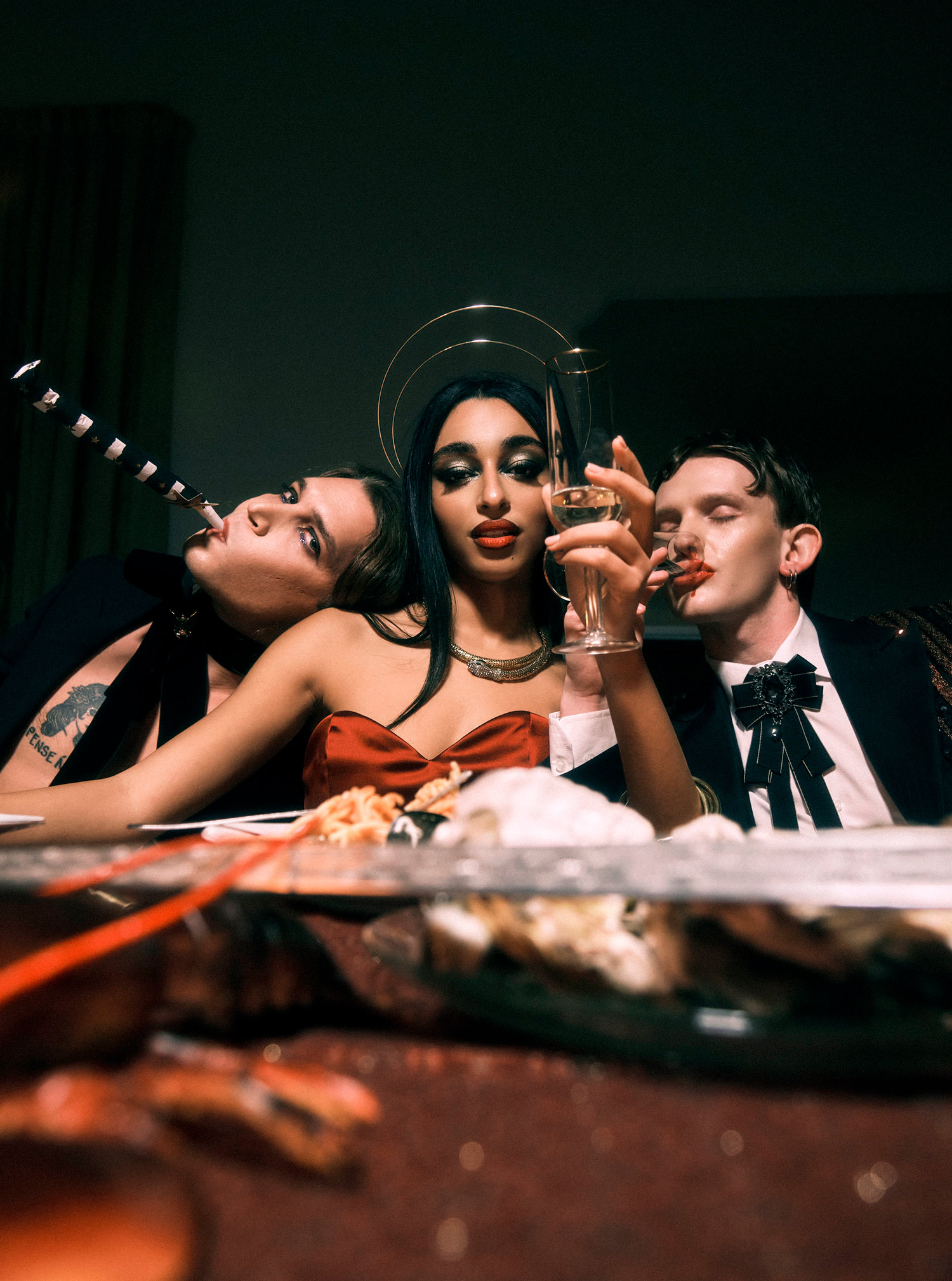 1500x2018, 568 Kb / нимб, тату, бабочка, бокал