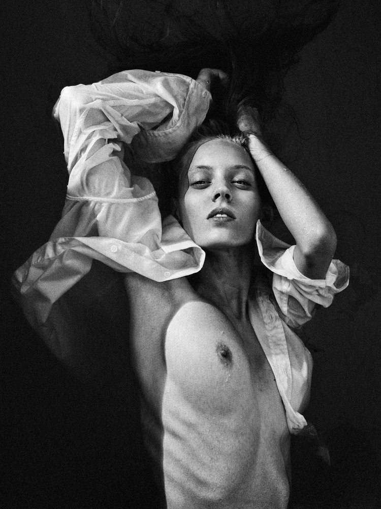 750x1000, 516 Kb / Вода, мокрая, рубашка, ч/б