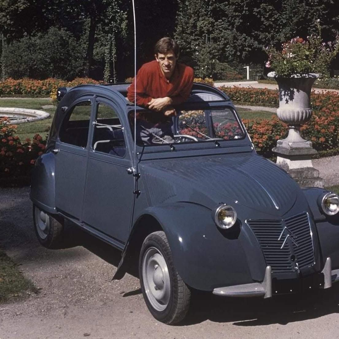 1105x1103, 161 Kb / автомобиль, классика, ретро, Citroen, Ситроен, Бельмондо