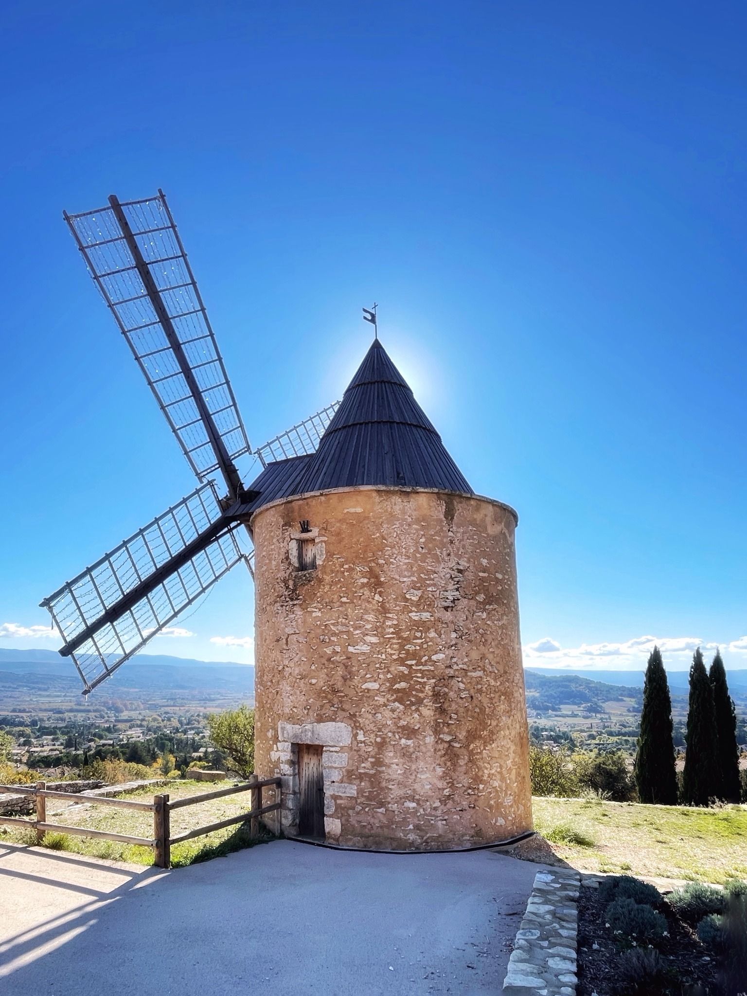 1536x2048, 384 Kb / ветряная мельница, Франция