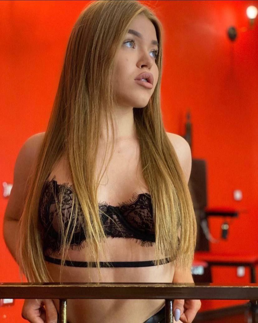 828x1036, 111 Kb / Onlyfans, Ксения, Екатеринбург, модель, истории успеха